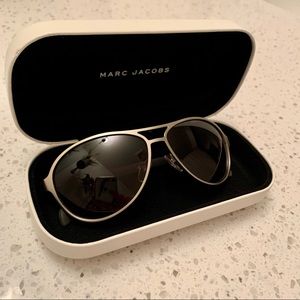 marc by marc jacobs sunglasses - never worn !!